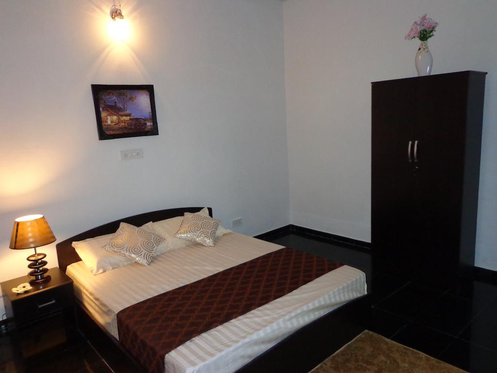Remisha Service Apartments شيناي الغرفة الصورة